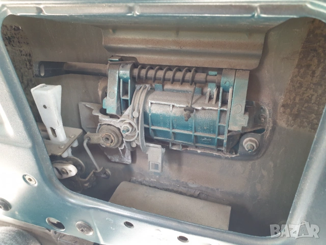 Peugeot Partner Citroen Berlingo задна врата багажник с амортисьори KRZD, снимка 8 - Части - 53990881