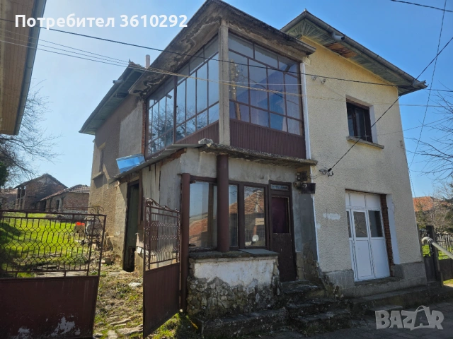 Къща в с.Камено поле.