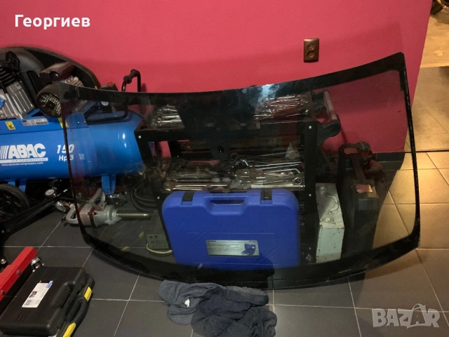 Челно стъкло за Порше панамера 2017-2020г