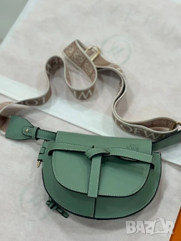 чанти loewe, снимка 2 - Чанти - 50741650