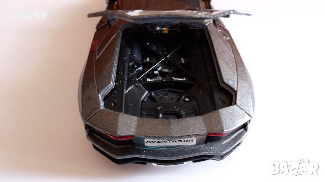 Lamborghini Aventador LP700-4 MAISTO 1:24, снимка 6 - Колекции - 46067993