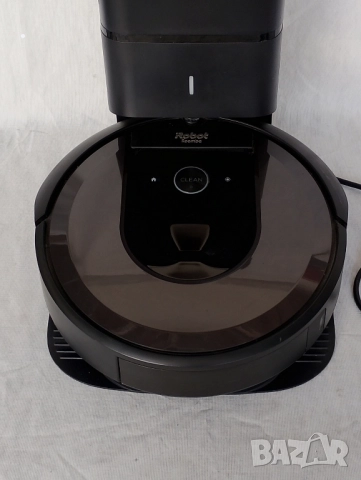 Прахосмукачка робот Roomba i7 работи перфектно , снимка 2 - Прахосмукачки - 52067360