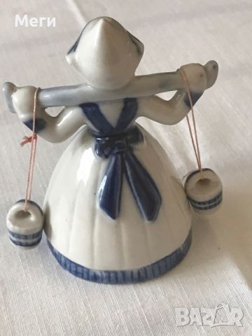 Холандска Фигурка Girl Porcelain Figure, снимка 2 - Антикварни и старинни предмети - 45638222