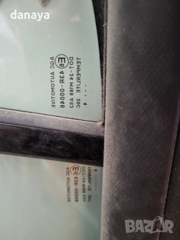 Задна дясна врата със стъкло – Suzuki Swift  , снимка 3 - Аксесоари и консумативи - 53997062