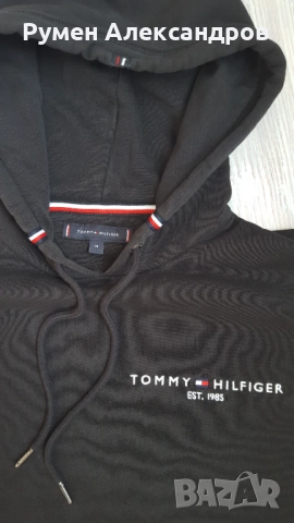 Памучен суичър Tommy Hilfiger в черно с качулка размер М, снимка 8 - Суичъри - 52448036