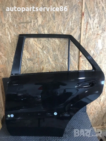 Задна лява врата, черен цвят за Mercedes ML W164 (2006-2011) 2601011 