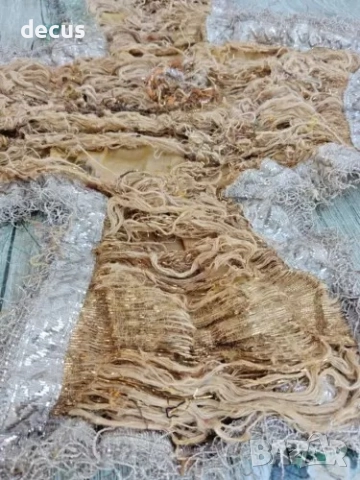 Старинно покривало за чаша на православен свещеник с метални нишки от 19-ти век, снимка 4 - Антикварни и старинни предмети - 51463571