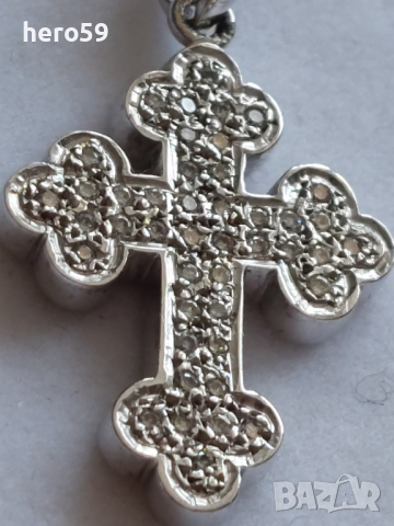 Златен 18к кръст с брилянти, снимка 2 - Колиета, медальони, синджири - 44958411