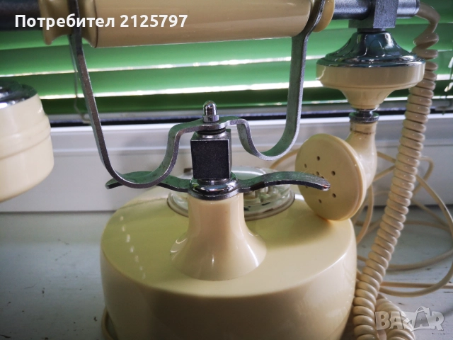 Продавам стра телефон с бурно минало, снимка 12 - Антикварни и старинни предмети - 51883946