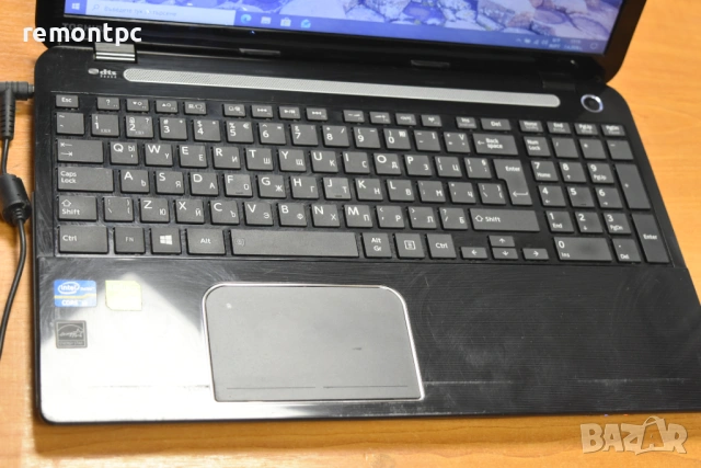 Toshiba Satellite L50-A-13P 15.6 Inch I5 процесор 8 DDR3 , снимка 2 - Лаптопи за игри - 54125458