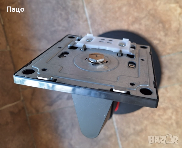 Стойка за Монитор  Lenovo ThinkVision P24h-10, снимка 4 - Монитори - 52812774