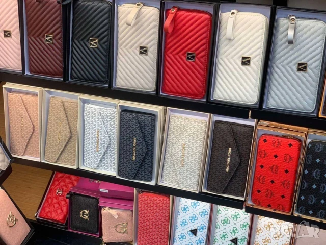 портмонета в кутия karl lagerfeld ysl saint laurent guess prada pinko MCM chanel , снимка 15 - Портфейли, портмонета - 50999464