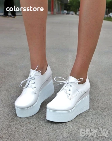 Обувки на платформа - бял лак - 120K

