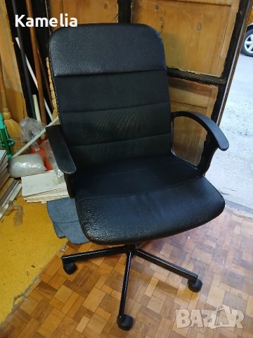 Офис въртящ се стол (със забележка), снимка 1