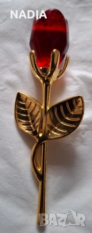 Стъклена роза