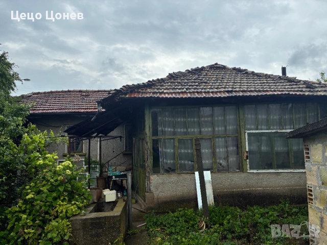 Къща 96м2 с двор 570м2, снимка 2 - Къщи - 53713949