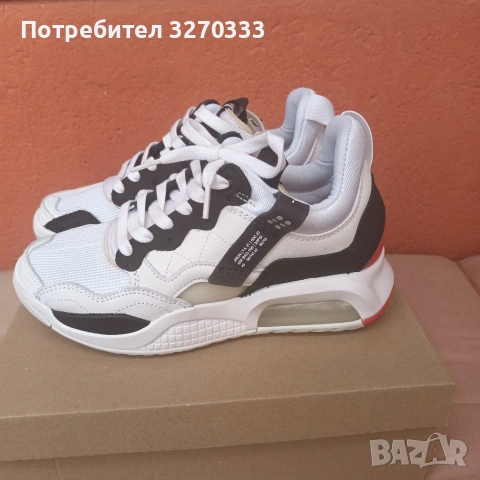 Дамски маратонки Nike Air , снимка 3 - Маратонки - 54179703