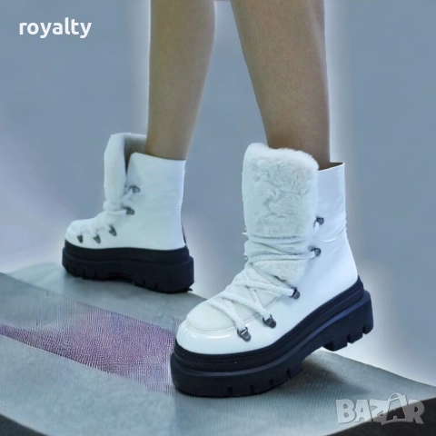 Боти на платформа - бял лак с черно ходило