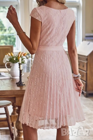 Розова дантелена рокля, снимка 2 - Рокли - 44959492