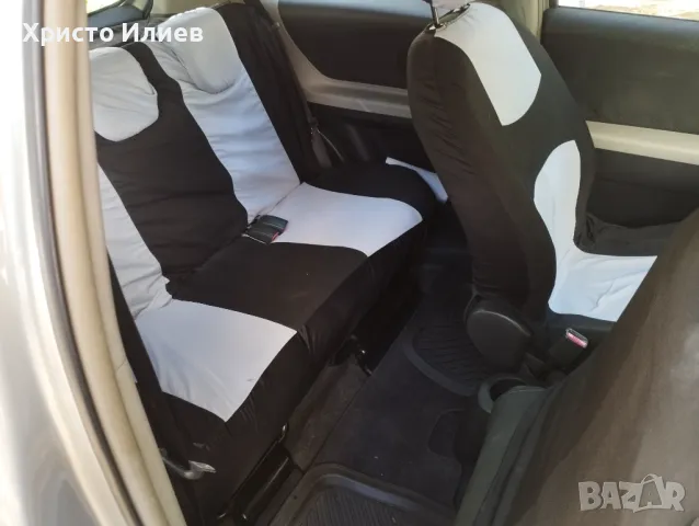 Toyota Yaris 1.4D, снимка 9 - Автомобили и джипове - 47439399