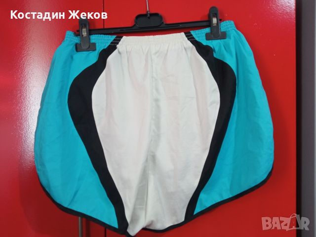 Дамски оригинални къси панталонки. Nike. DRI FIT , снимка 4 - Къси панталони и бермуди - 45513023