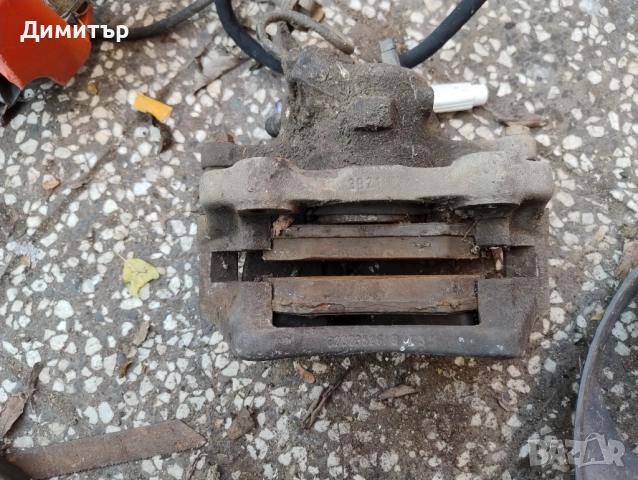 Спирачен Апарат Преден Ляв За Фолксваген Пасат Б3 1.8Моно 1993г / VW Passat B3 1.8Mi 1993y, снимка 2 - Части - 52822761