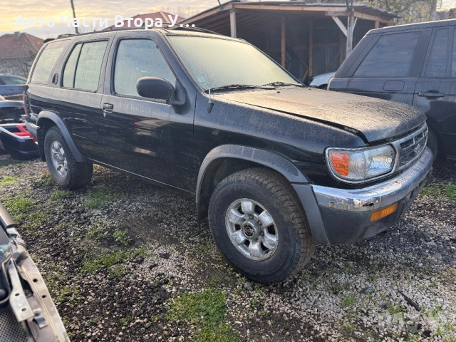 Nissan Pathfinder 3,3i на части, снимка 3 - Автомобили и джипове - 54011284