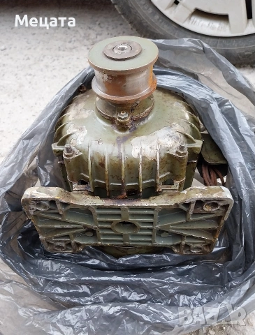 Електромотор 380V / 600W.