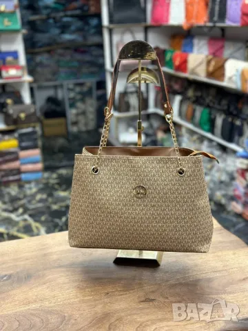 чанти michael kors , снимка 3 - Чанти - 49120338