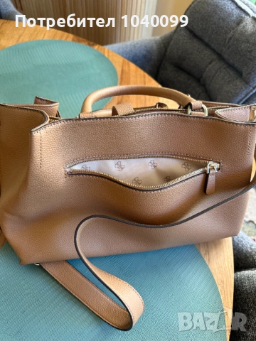 Дамска чанта GUESS, снимка 5 - Чанти - 54134208