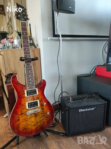 електрическа китара и kубе