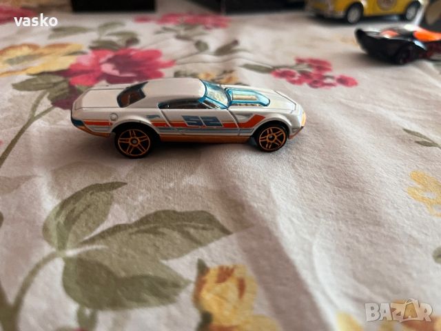 Hotwheels-интересен, снимка 3 - Колекции - 46070789