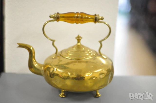 Месингов чайник с поставка