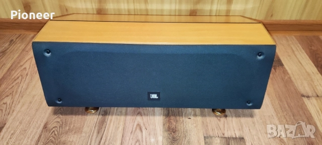 Център JBL XTI10C 