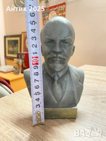 Бюст на В. И. Ленин, алуминий, 70-те години, снимка 3 - Антикварни и старинни предмети - 51971563
