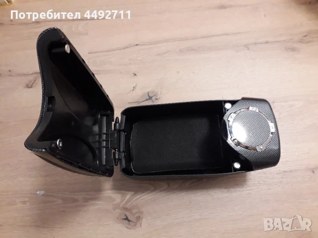 Подлакътник за автомобил универсален черен с карбон

, снимка 2 - Аксесоари и консумативи - 50677132