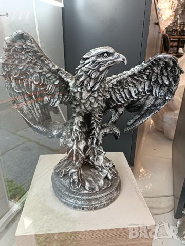 статуетки орел, снимка 1 - Статуетки - 45380801