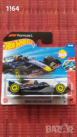 Hot Wheels Oracle Red Bull Racing , снимка 1 - Колекции - 48626138