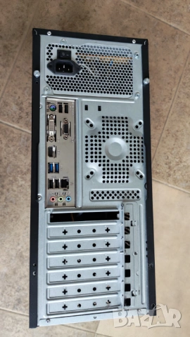 Продавам настолен компютър , снимка 2 - За дома - 53254829