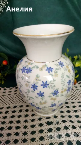 Ваза цветна с цвят екрю 