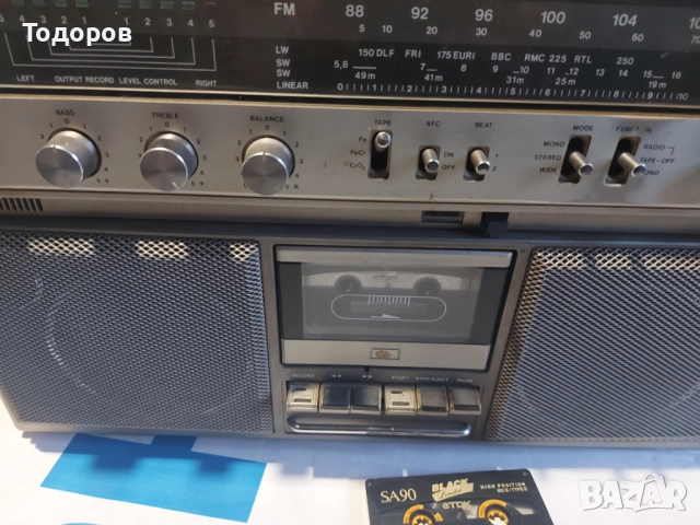 ITT Touring 120 Stereo Cassette Radiorecorder, снимка 6 - Радиокасетофони, транзистори - 52630380