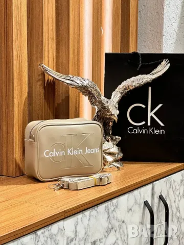 дамски чанти Calvin Klein , снимка 10 - Чанти - 46863565