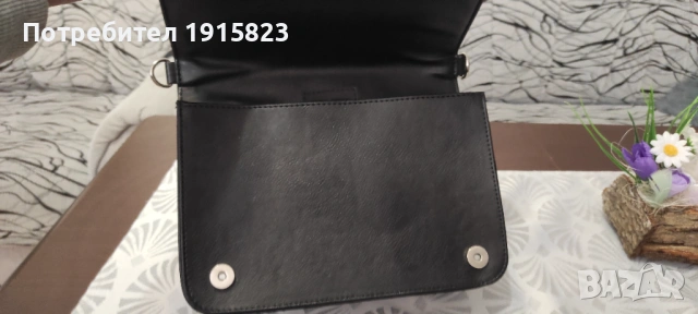 Дамска чанта, снимка 3 - Чанти - 54099112