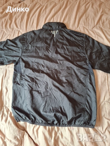 Спортни пролетно-есенни ветровки!И двете за 10 евро!, снимка 3 - Спортни дрехи, екипи - 54178470