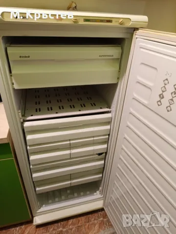 Продавам фризер Indesit , снимка 4 - Фризери - 49849213