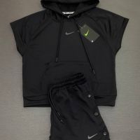 Дамски комплект Nike, снимка 1 - Спортни екипи - 45874763