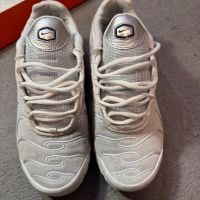 Nike Tn, снимка 2 - Спортни обувки - 45307325