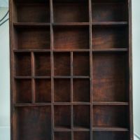 Vintage , дървен шкаф за миниатюрни фигури . , снимка 4 - Шкафове - 45322679