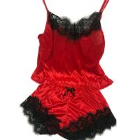 Елегантна дамска пижама – топ, къси панталонки и сатениран аксесоар. Цветове - чисто черен/черен, че, снимка 3 - Пижами - 45718034