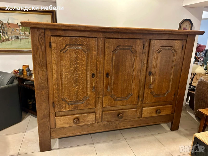 Много масивен дъбов шкаф, снимка 1